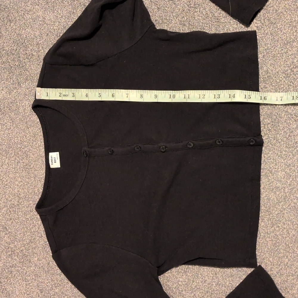 Aritzia Sunday Best Black Cropped Cardigan Size Large - Picture 4 of 6
